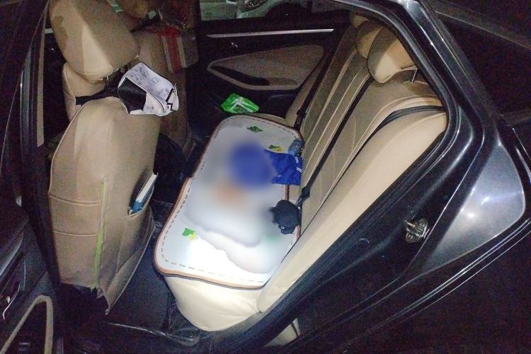 Used Bestune B70 2014 2.0L automatic comfort version Interior 4