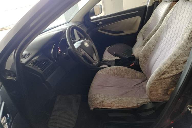 Used Bestune B70 2014 2.0L automatic comfort version Left Front Seat