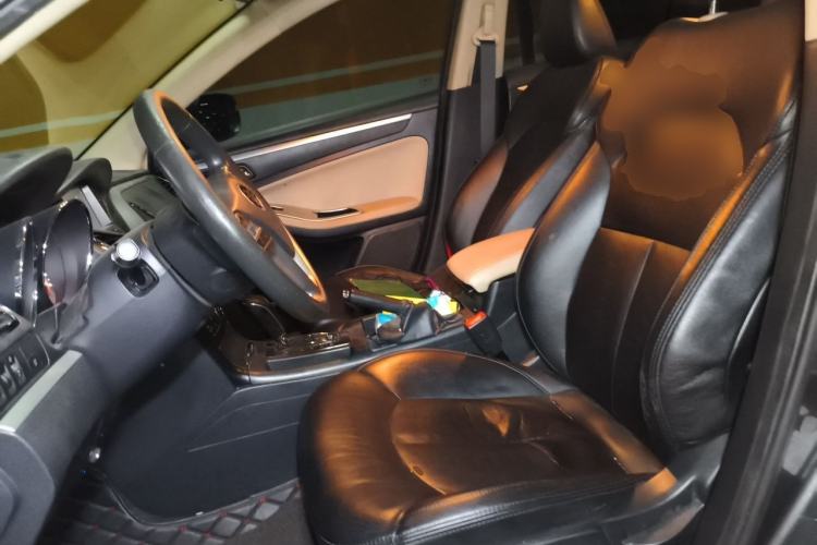 Used Bestune B70 2014 2.0L automatic comfort version Left Front Seat