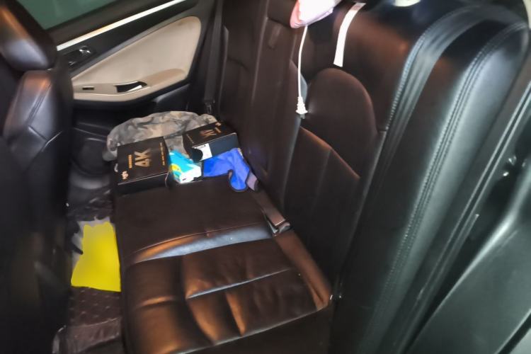 Used Bestune B70 2014 2.0L automatic comfort version Left Rear Seat