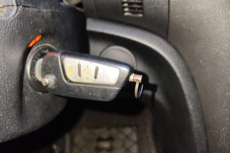 Used Bestune B70 2014 2.0L manual luxury version Vehicle Key
