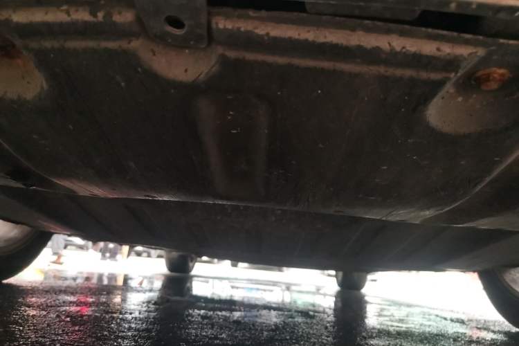 Used Bestune B70 2014 2.0L automatic luxury version Chassis Front