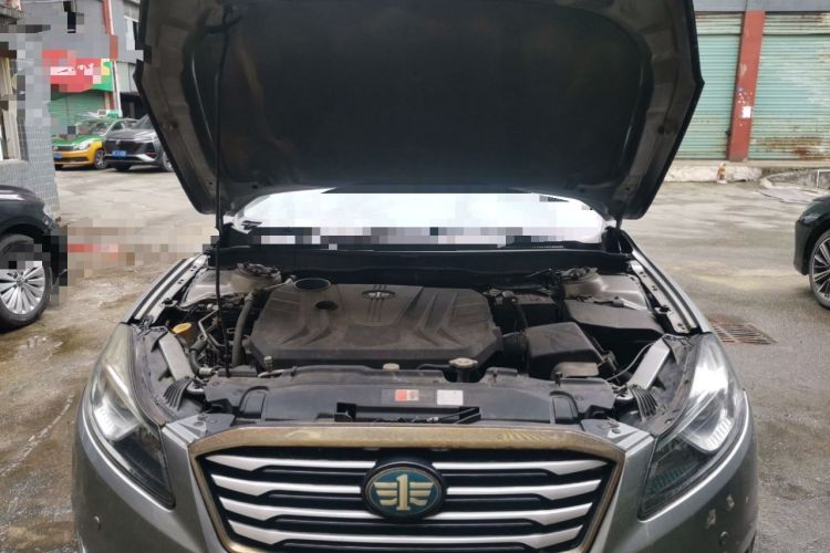 Used Bestune B70 2014 2.0L automatic luxury version Engine Bay