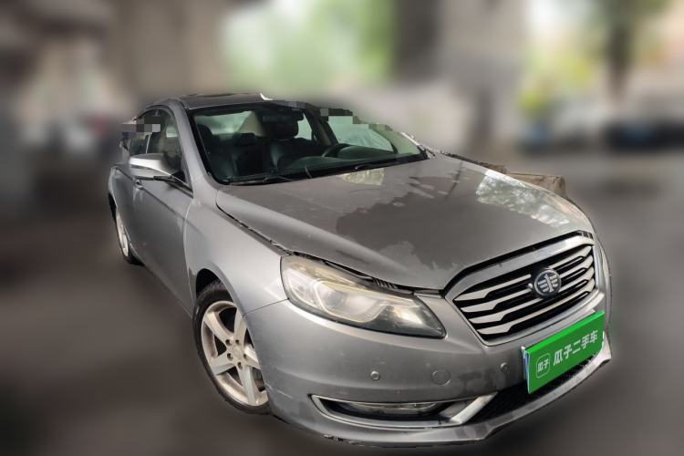 Used Bestune B70 2014 2.0L automatic luxury version Front Right 45 Deg