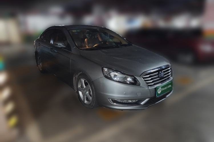 Used Bestune B70 2014 2.0L automatic luxury version Front Right 45 Deg