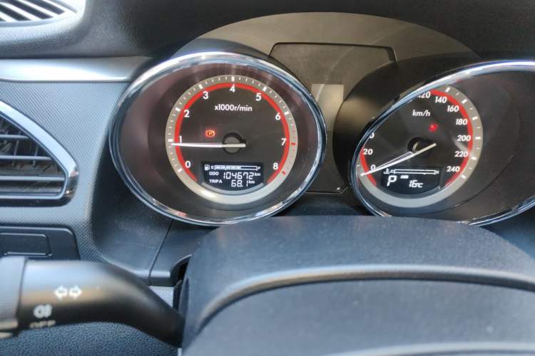 Used Bestune B70 2014 2.0L automatic comfort version Odometer Close Up