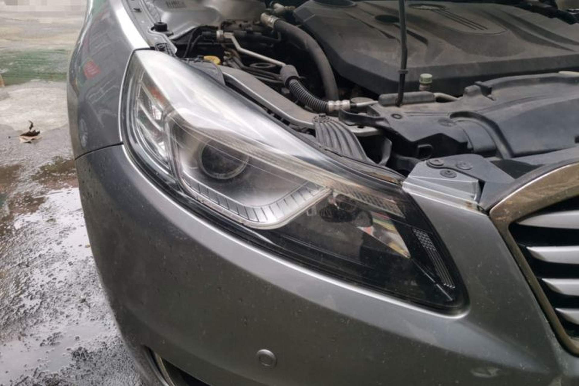 Used Bestune B70 2014 2.0L automatic luxury version Right Front Headlight