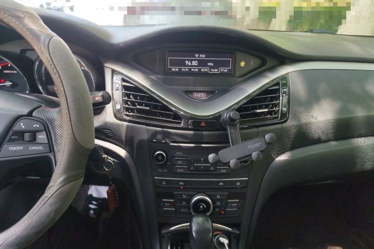 Used Bestune B70 2014 2.0L automatic comfort version Audio And AC Panel