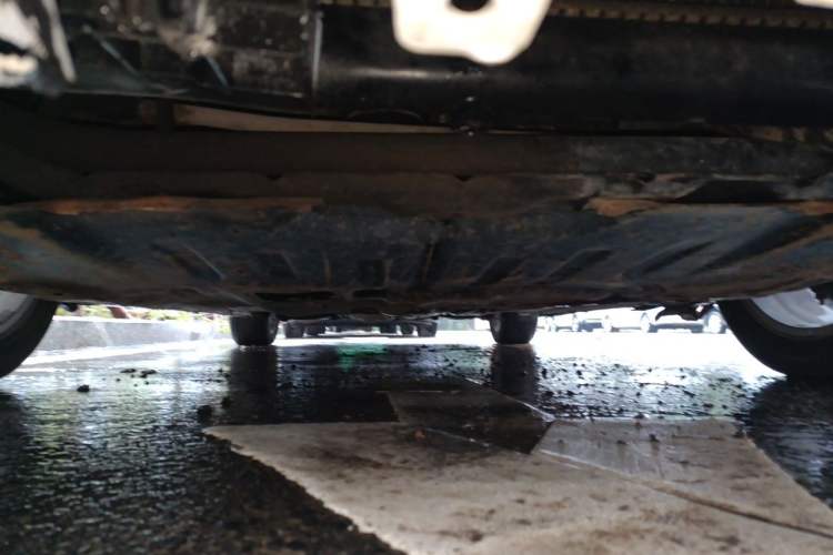 Used Bestune B70 2014 2.0L manual luxury version Chassis Front