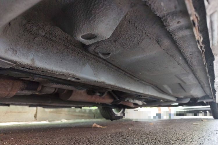 Used Bestune B70 2014 2.0L automatic comfort version Chassis Front Left