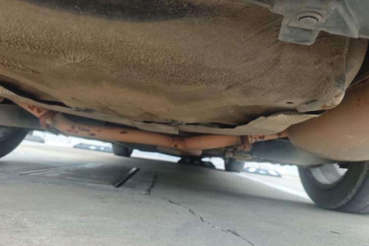 Used Bestune B70 2014 2.0L automatic luxury version Chassis Rear