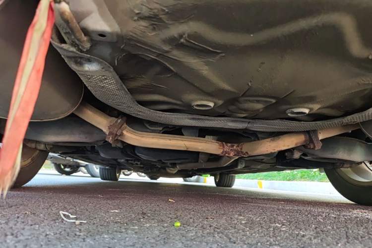 Used Bestune B70 2014 2.0L automatic comfort version Chassis Rear