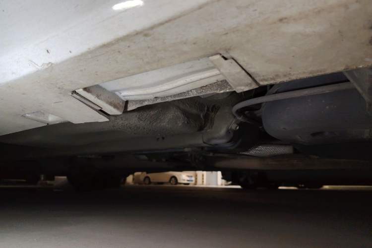 Used Bestune B70 2014 2.0L automatic luxury version Chassis Rear Left