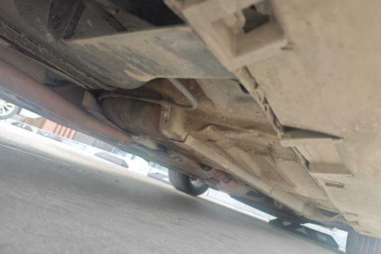 Used Bestune B70 2014 2.0L automatic luxury version Chassis Rear Right