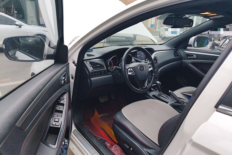 Used Bestune B70 2014 1.8T Automatic Sport Premium Edition Driver Seat