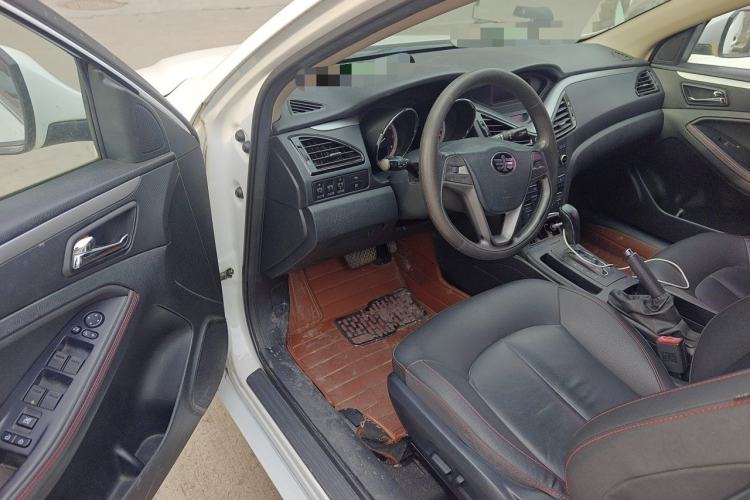 Used Bestune B70 2014 2.0L automatic luxury version Driver Seat