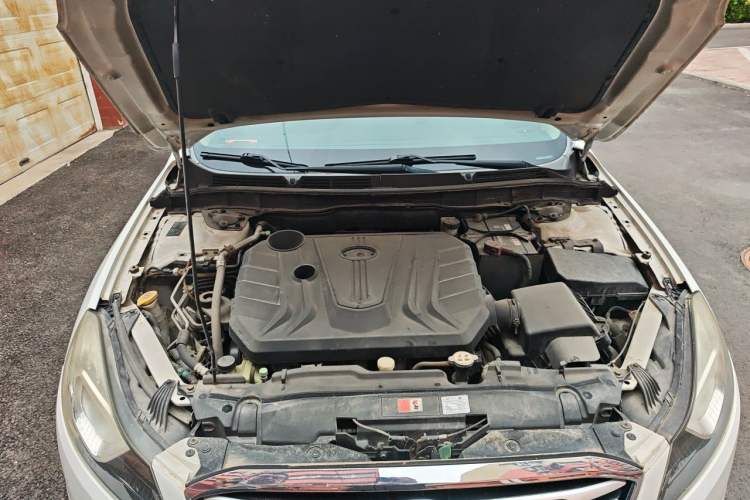 Used Bestune B70 2014 2.0L automatic comfort version Engine Bay