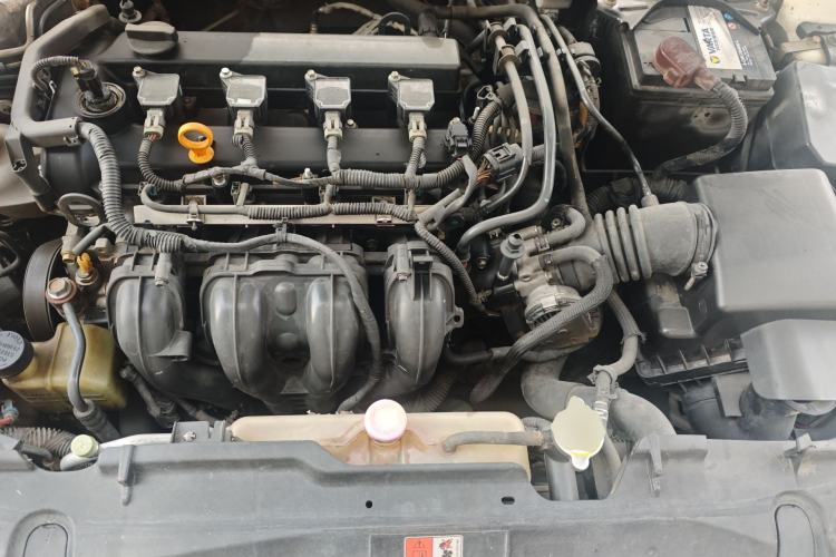 Used Bestune B70 2014 2.0L automatic luxury version Engine Bay