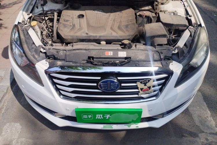 Used Bestune B70 2014 2.0L manual luxury version Engine Bay