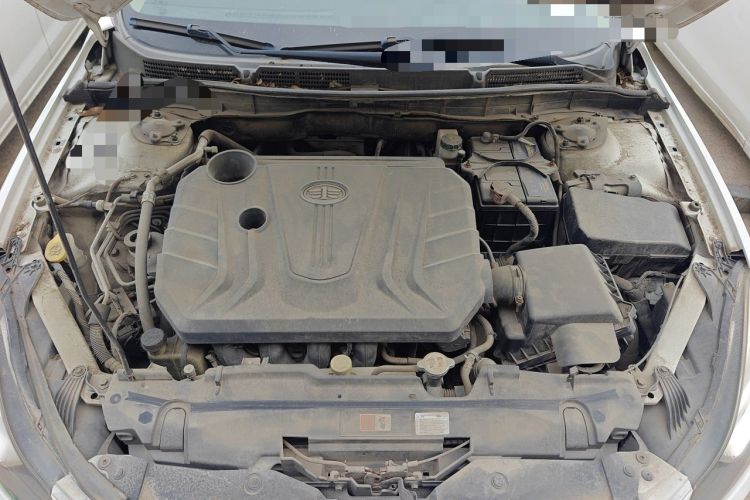 Used Bestune B70 2014 2.0L automatic luxury version Engine Bay