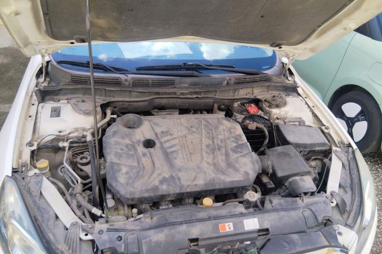Used Bestune B70 2014 2.0L automatic comfort version Engine Bay