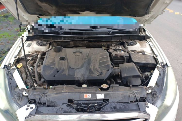 Used Bestune B70 2014 2.0L manual luxury version Engine Bay
