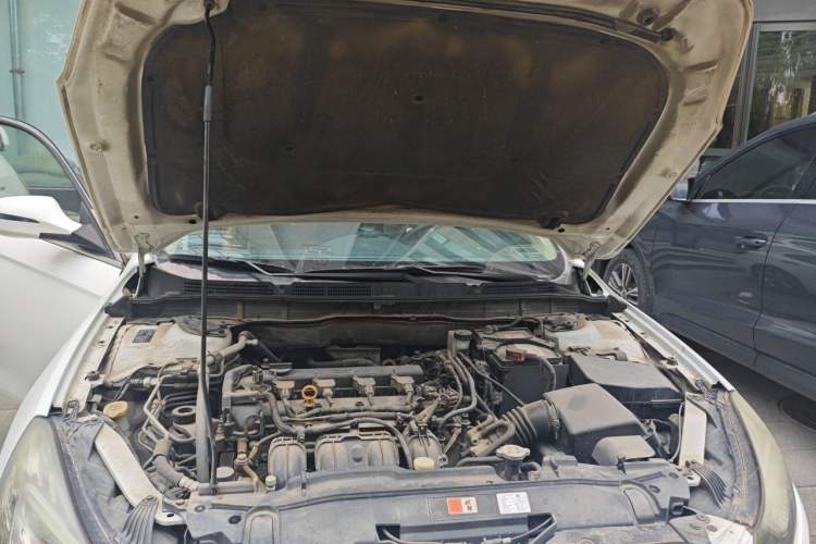Used Bestune B70 2014 2.0L automatic luxury version Engine Bay