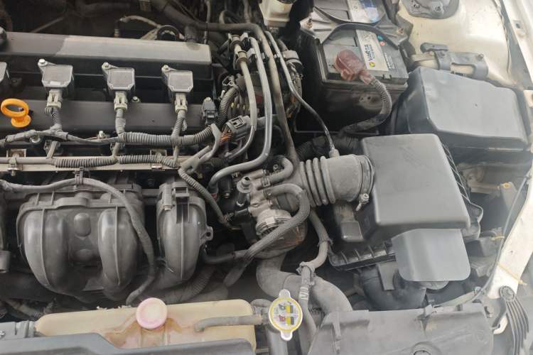 Used Bestune B70 2014 2.0L automatic luxury version Engine Bay Left