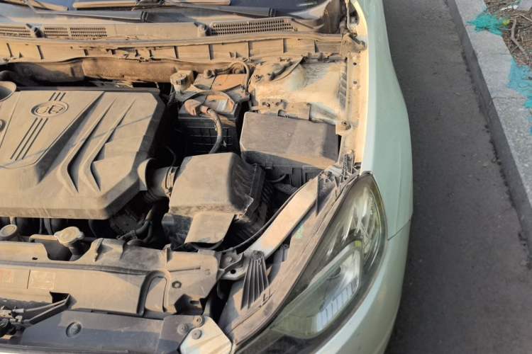 Used Bestune B70 2014 2.0L automatic comfort version Engine Bay Left