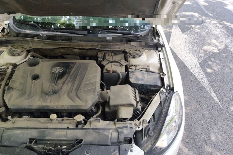 Used Bestune B70 2014 2.0L automatic comfort version Engine Bay Left