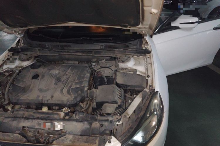 Used Bestune B70 2014 2.0L manual luxury version Engine Bay Left