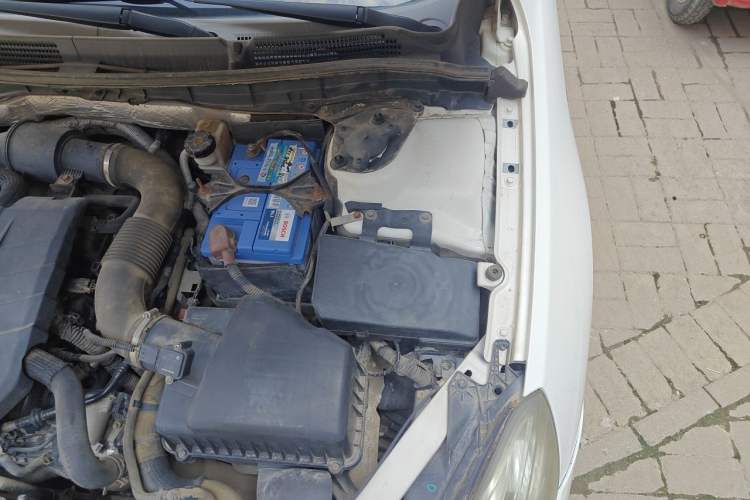 Used Bestune B70 2014 1.8T Automatic Sport Premium Edition Engine Bay Left