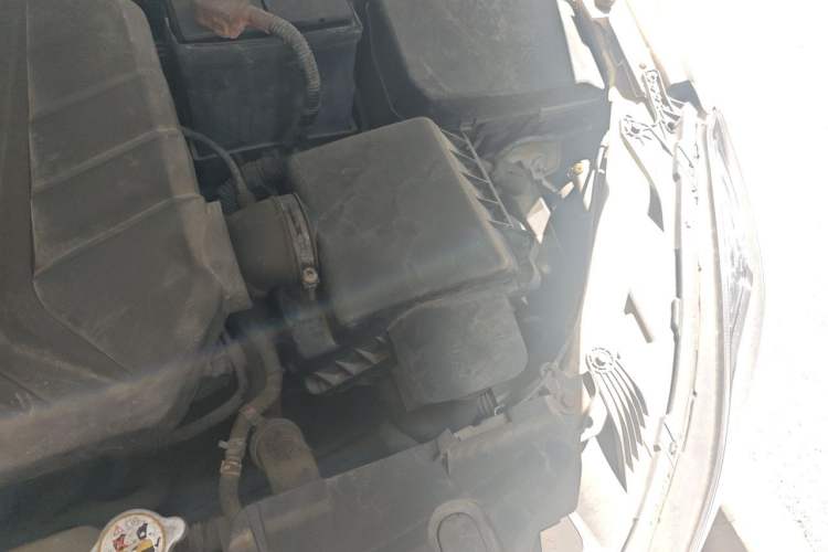 Used Bestune B70 2014 2.0L automatic comfort version Engine Bay Left