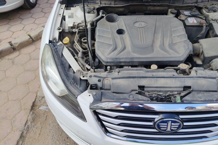 Used Bestune B70 2014 2.0L automatic comfort version Engine Bay Right