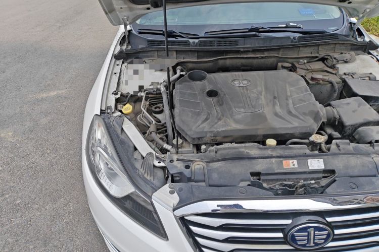 Used Bestune B70 2014 2.0L automatic comfort version Engine Bay Right