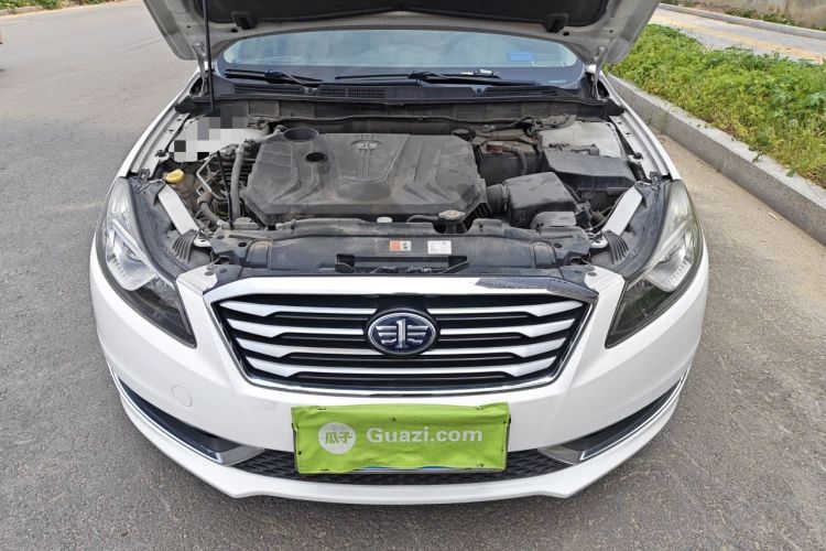 Used Bestune B70 2014 2.0L automatic comfort version Engine Bay