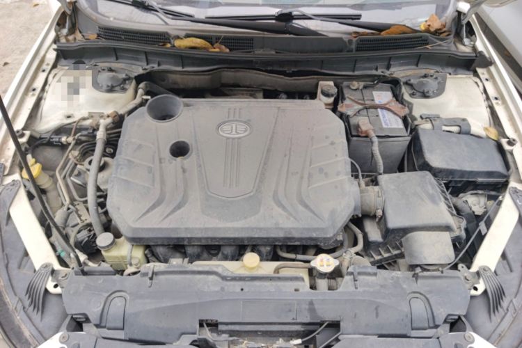 Used Bestune B70 2014 2.0L automatic comfort version Engine Bay
