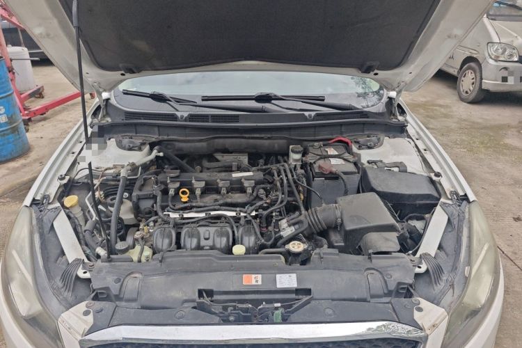Used Bestune B70 2014 2.0L automatic luxury version Engine Bay