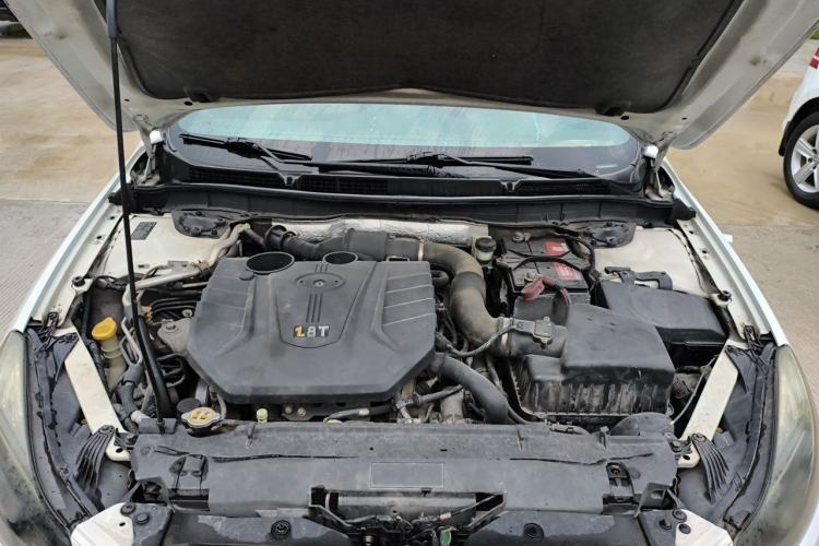 Used Bestune B70 2014 1.8T Automatic Sport Luxury Model Engine Bay