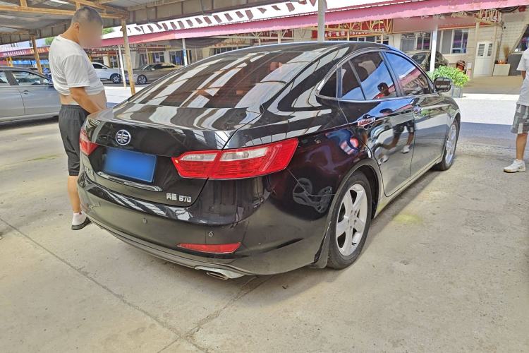Used Bestune B70 2014 2.0L manual luxury version Exterior 3