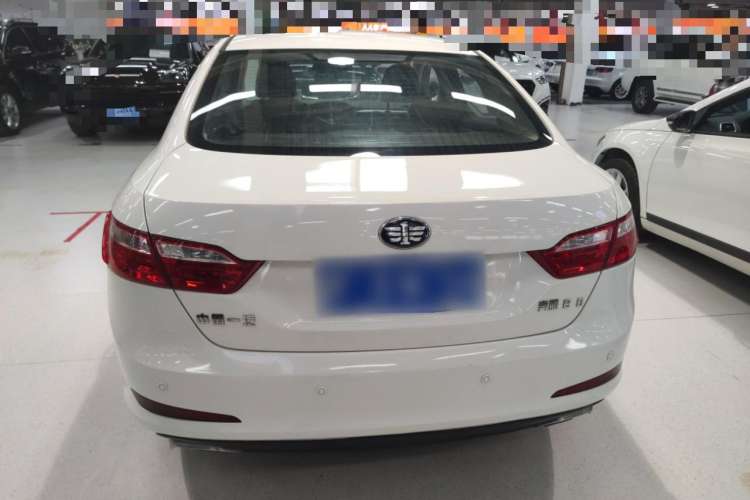 Used Bestune B70 2014 2.0L automatic luxury version Exterior 4