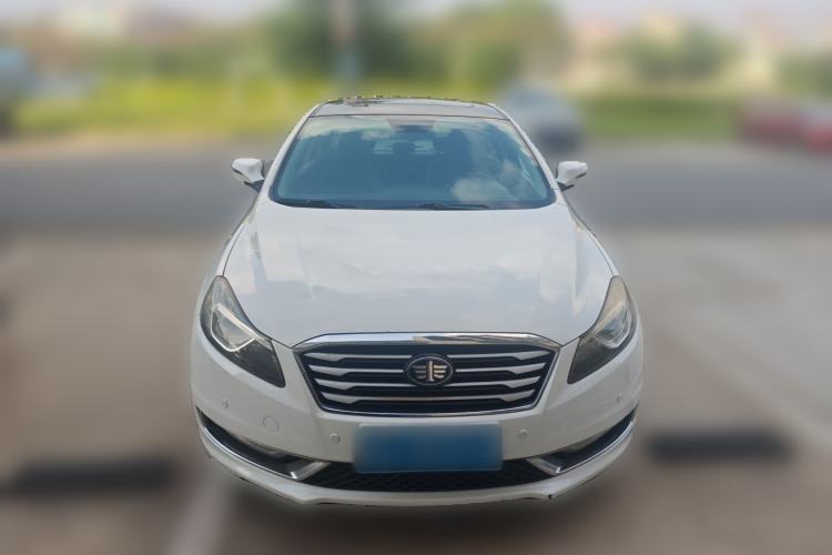Used Bestune B70 2014 2.0L automatic luxury version Front