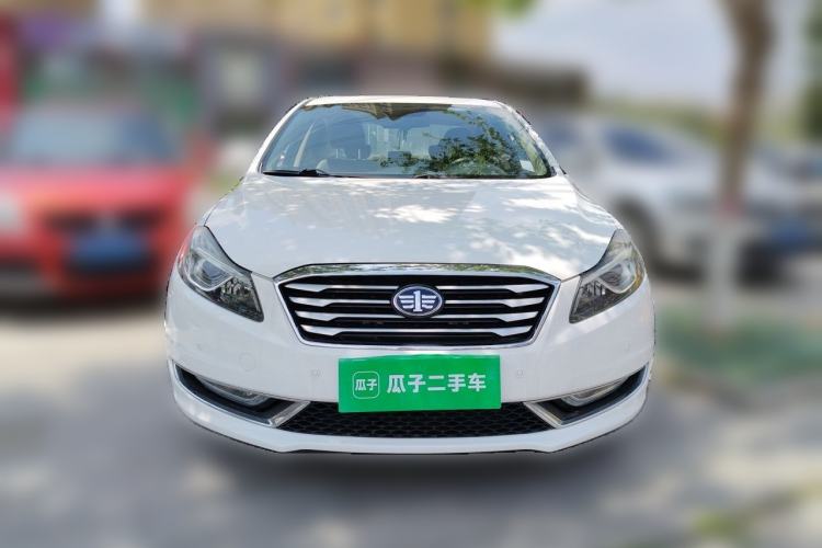 Used Bestune B70 2014 2.0L automatic luxury version Front