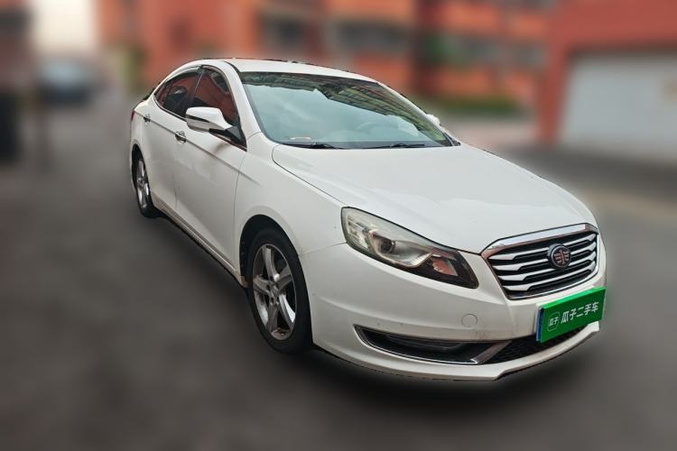 Used Bestune B70 2014 2.0L automatic comfort version Front Right 45 Deg