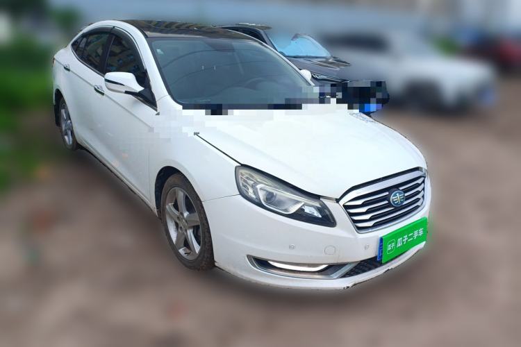 Used Bestune B70 2014 2.0L automatic luxury version Front Right 45 Deg