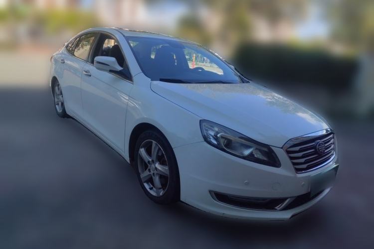 Used Bestune B70 2014 2.0L manual luxury version Front Right 45 Deg