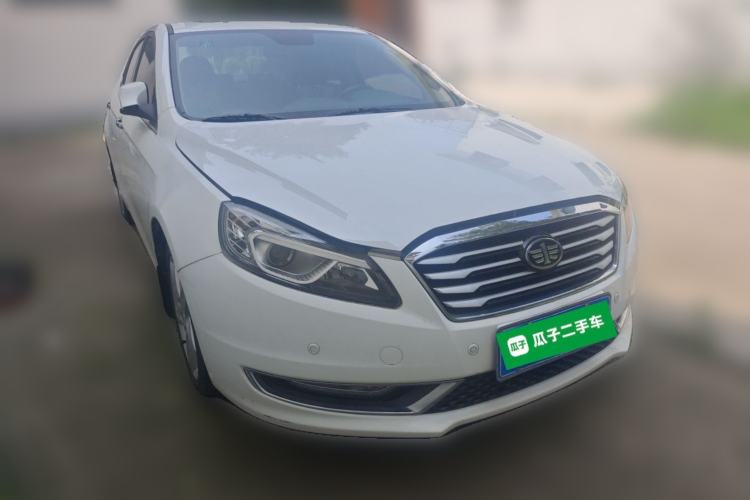 Used Bestune B70 2014 2.0L manual luxury version Front Right 45 Deg