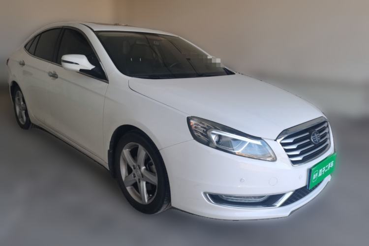 Used Bestune B70 2014 2.0L automatic luxury version Front Right 45 Deg