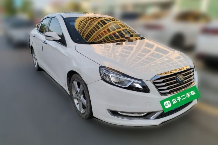 Used Bestune B70 2014 2.0L manual luxury version Front Right 45 Deg