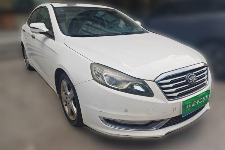 Used Bestune B70 2014 2.0L automatic luxury version Front Right 45 Deg